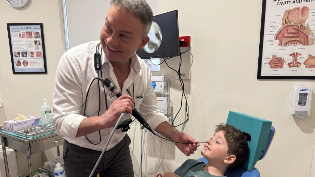 Fibre Optic Endoscopy for Children with Dr Simon Braham Melbourne ENT Fibre Optic Endoscopy for Children with Dr Simon Braham Melbourne ENT